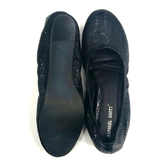 RS Black Genuine Leather Textured Round Toe Ballet Flat - Picture 5 of 9